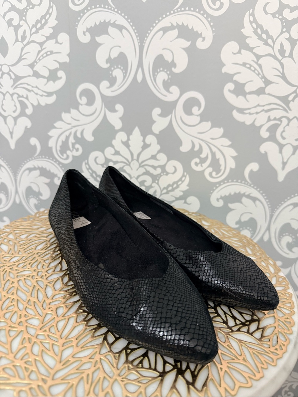 • Vionic Caballo Pointed Toe Black Snake-Embossed Ballet Flats